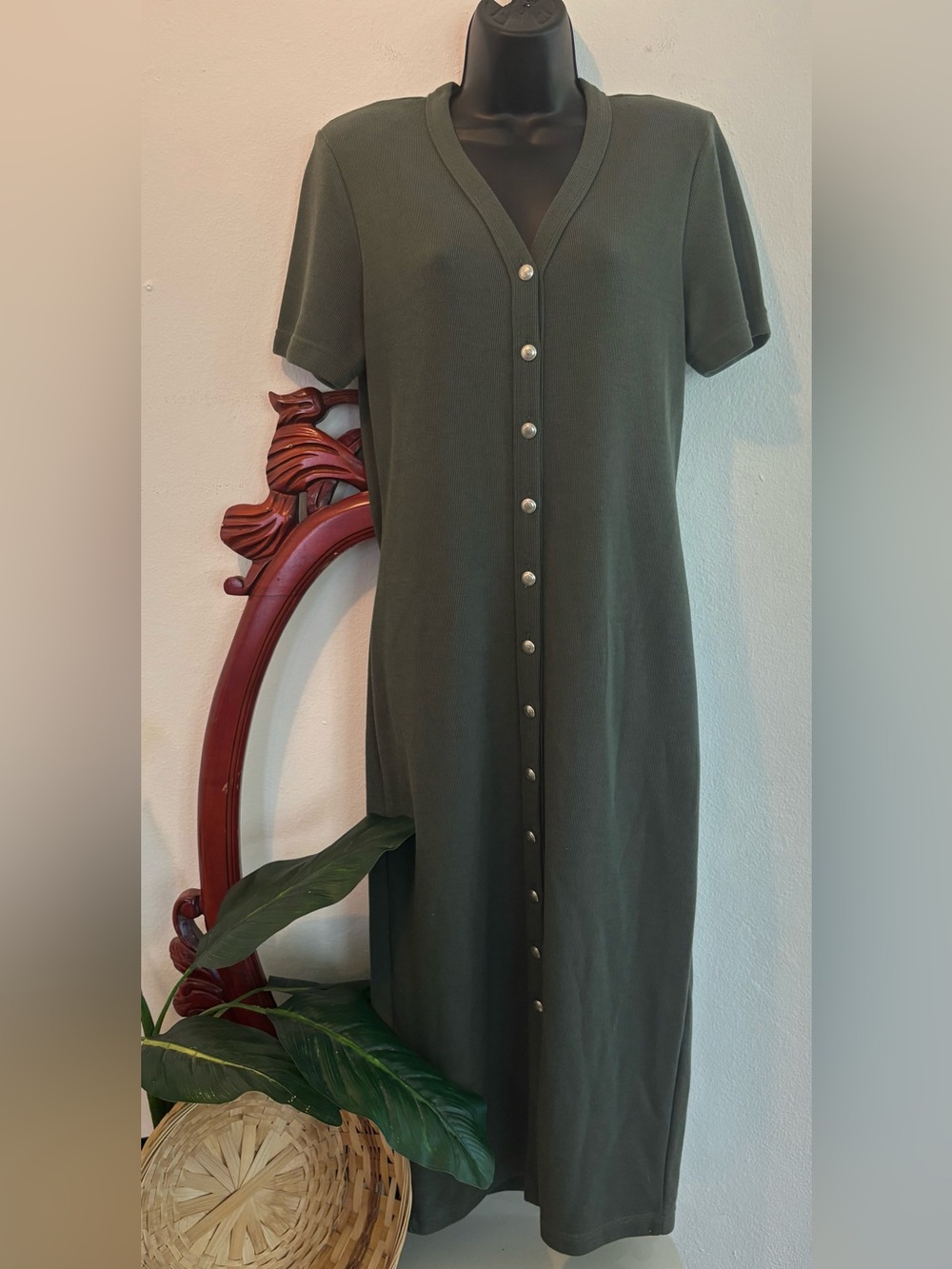 Vintage Boho Button-Front Short Sleeve Maxi Dress in Olive Green